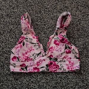 💗beautiful floral bikini top; size S